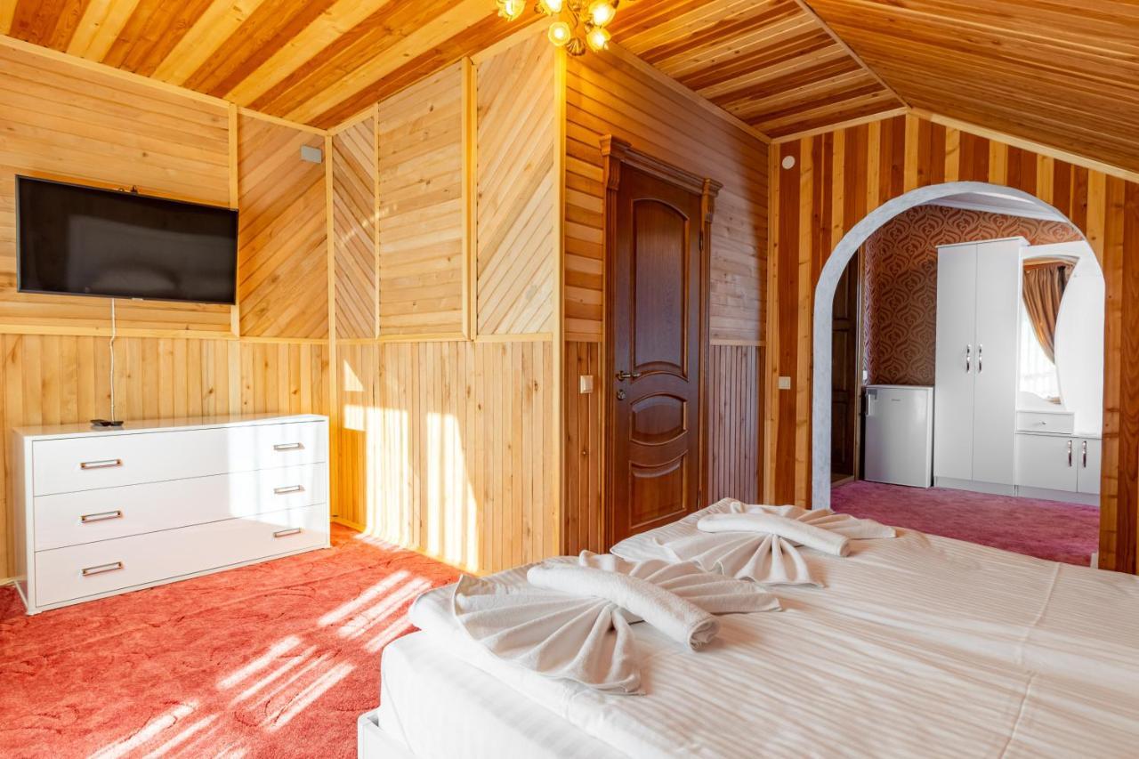 Zeleniy Bir Hotel Bukovel Bagian luar foto