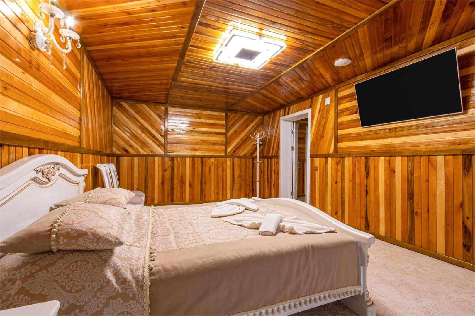 Zeleniy Bir Hotel Bukovel Bagian luar foto